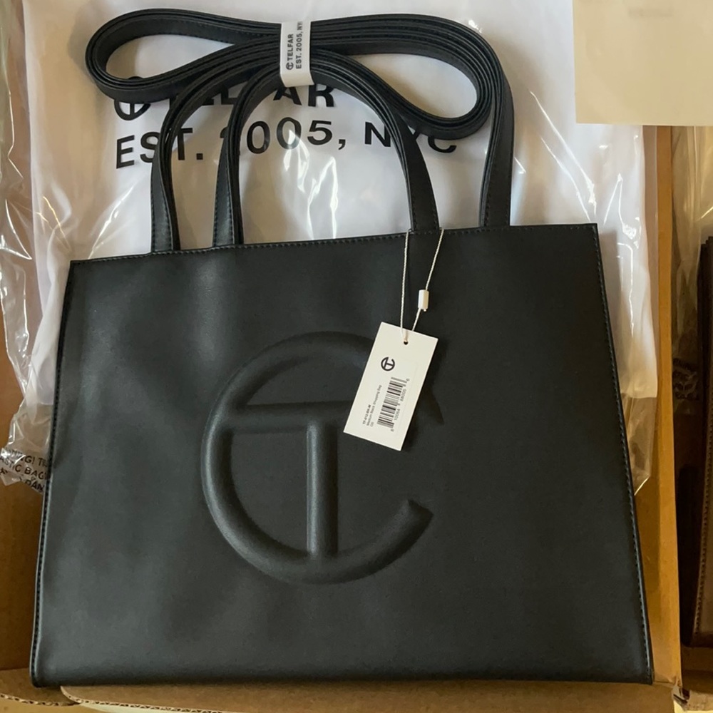 2 Purses …  All black purse all brown purse PRICE IS PER PURSE …